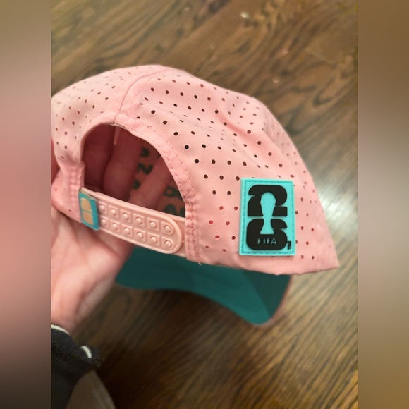 Stylish Pink Cap - Picture 2 of 9